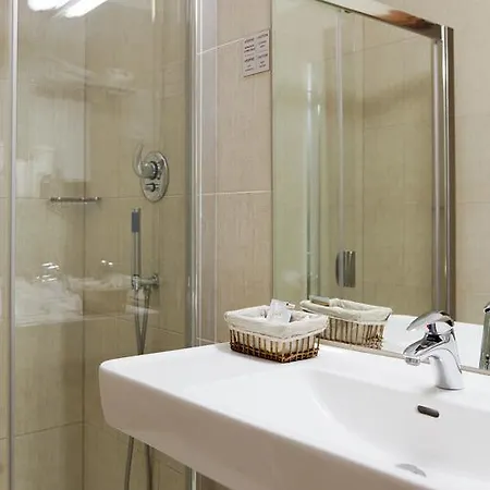Hotel Euro Gara De Nord 3*